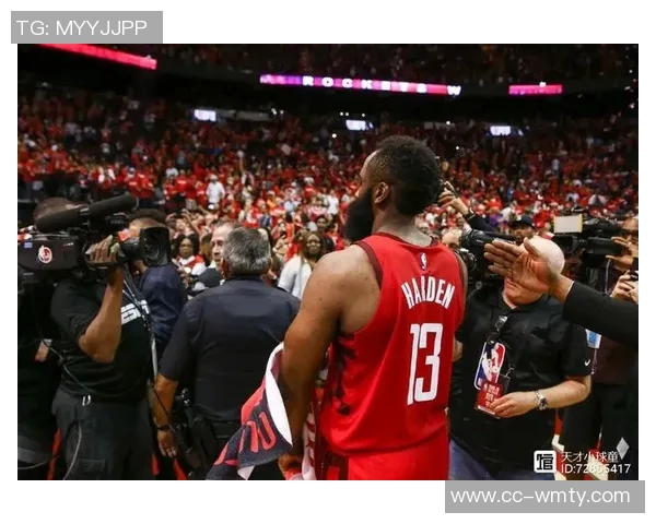 阿贾克斯与西蒙尼斯谈判进行中或将迎来新帅变动