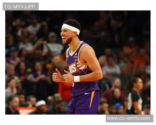 太阳主帅透露布克已恢复训练将持续评估其出战雷霆的可能性 太阳主帅透露布克已恢复训练将持续评估其出战雷霆的可能性